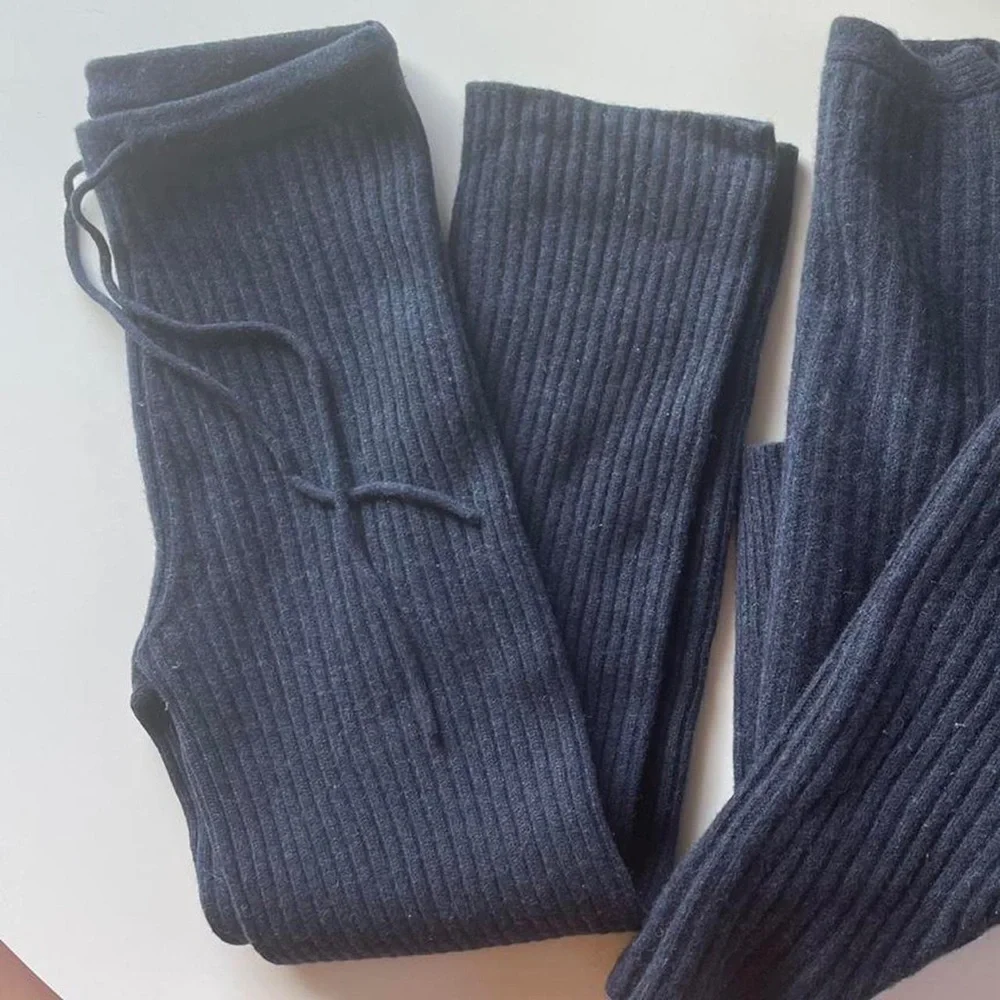 James Street Co ribbed sweater set. Pants and Cardigan. - Picture 6 of 6